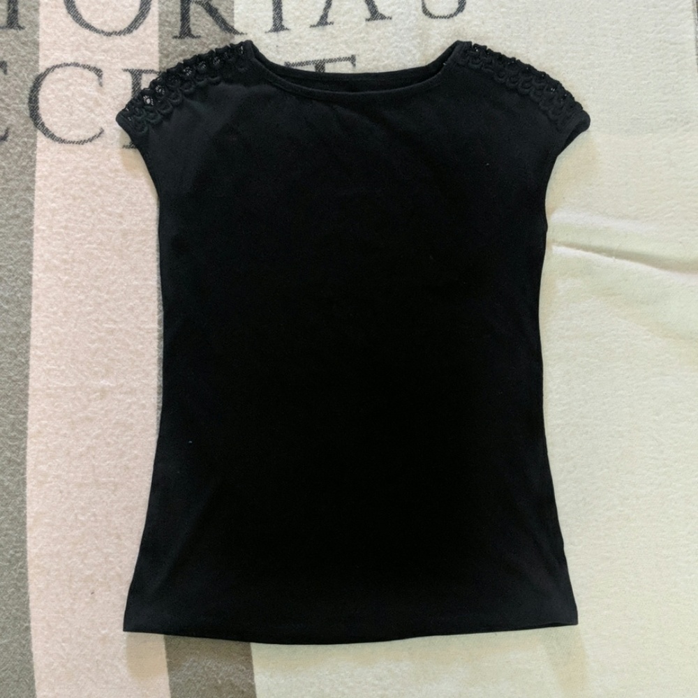 Mossimo Top - Picture 2 of 5